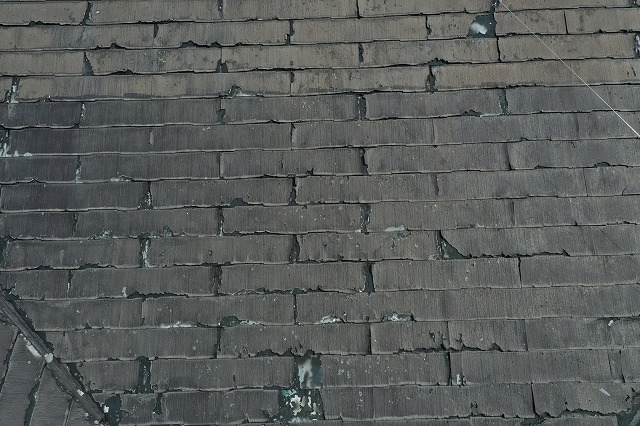 剥離が起こり水が染み込んだパミール